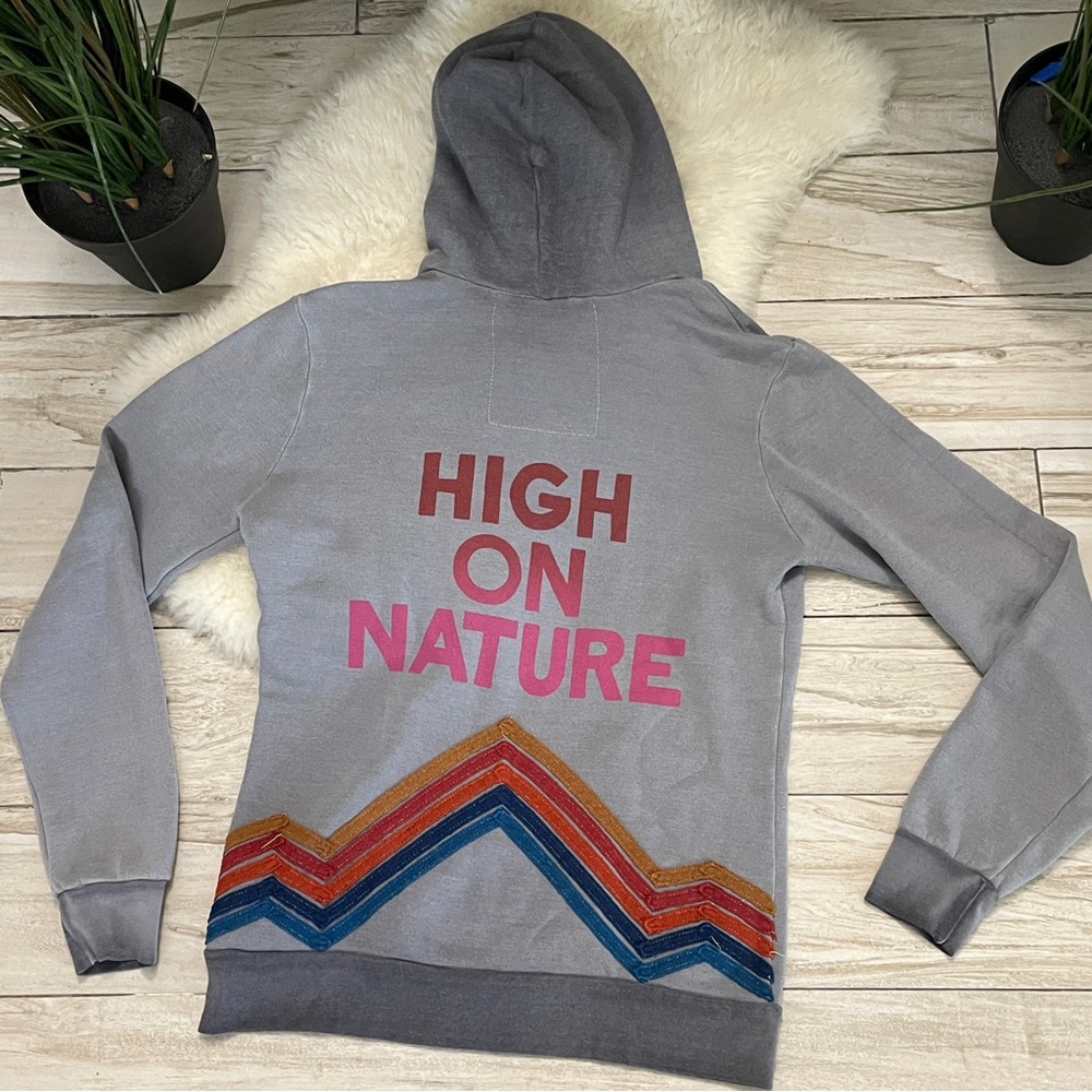 Vintage & Rare Spirtual Gangster “High on Nature” grey & rainbow Hoodie - sz M